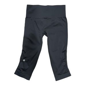 Lululemon cropped leggings size 6
